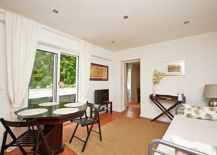 辛特拉鲁纳尔别墅公寓 *